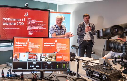 Direktør Ruben Jensen og styreleder Jørn-Vidar Johansen på NESOs digitale årsmøte i 2020. 